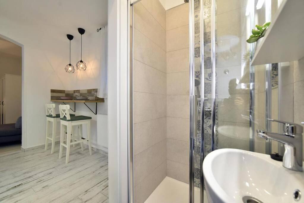 Petit Main Square Apartment Zagreb Bagian luar foto