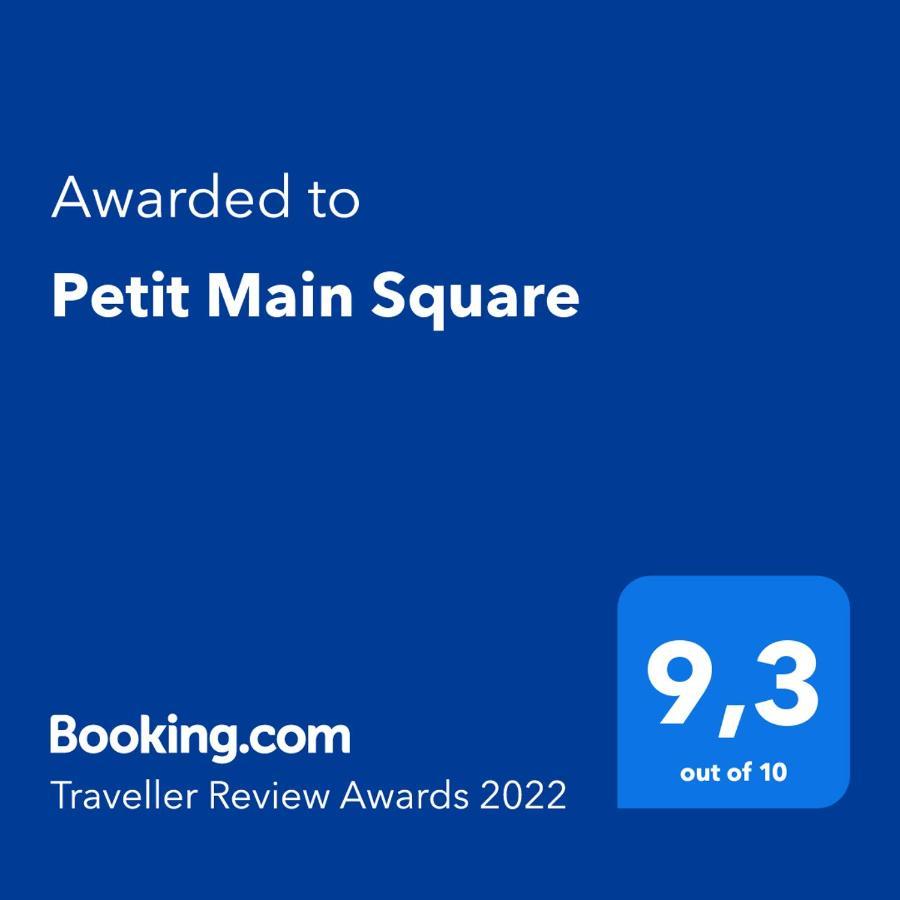 Petit Main Square Apartment Zagreb Bagian luar foto